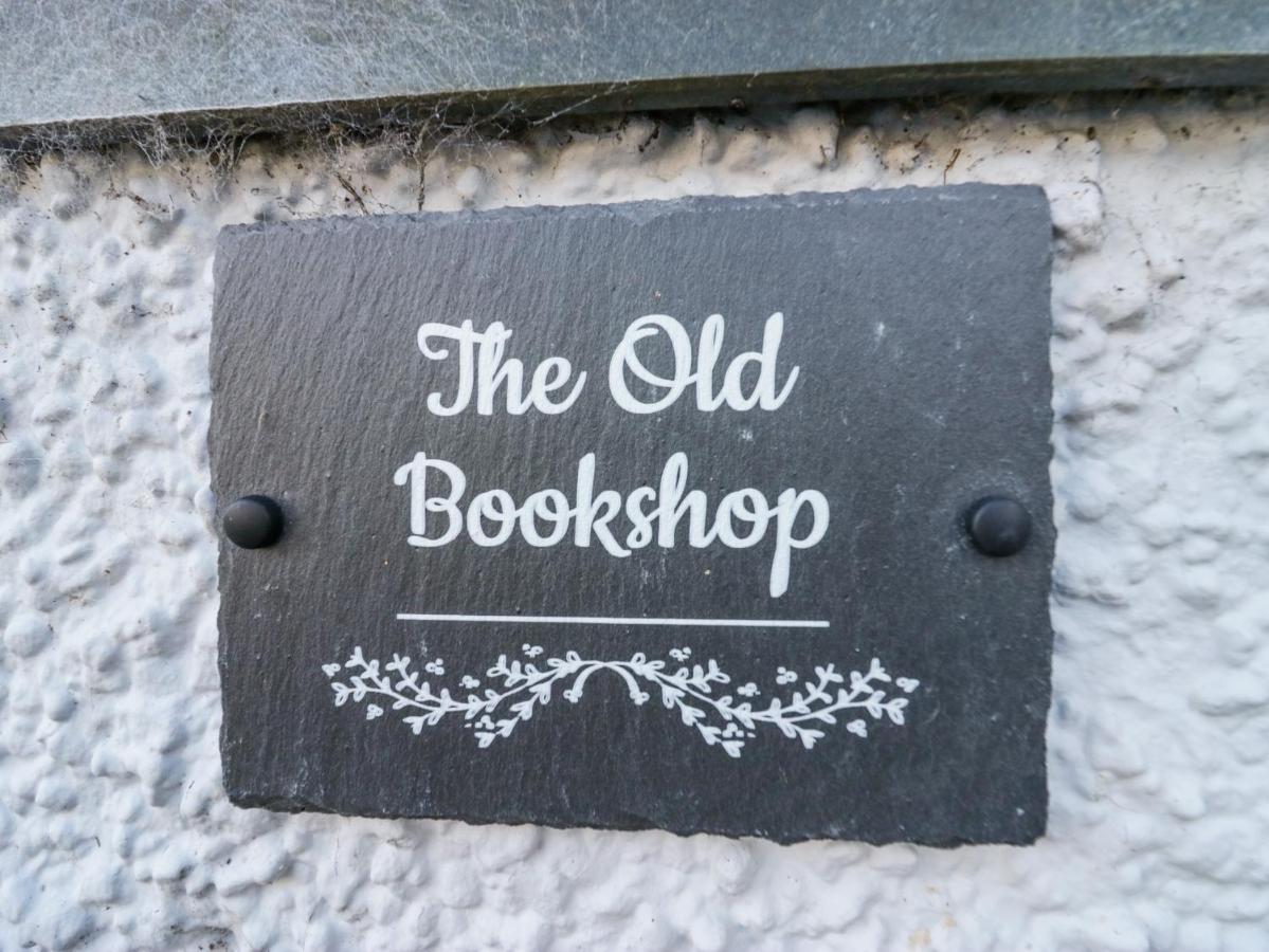 Вілла Old Book Shop Grange-over-Sands Екстер'єр фото