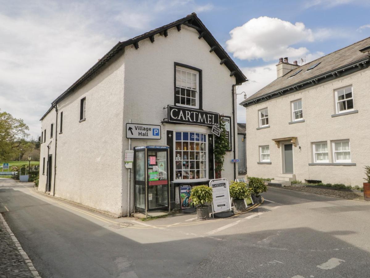 Вілла Old Book Shop Grange-over-Sands Екстер'єр фото